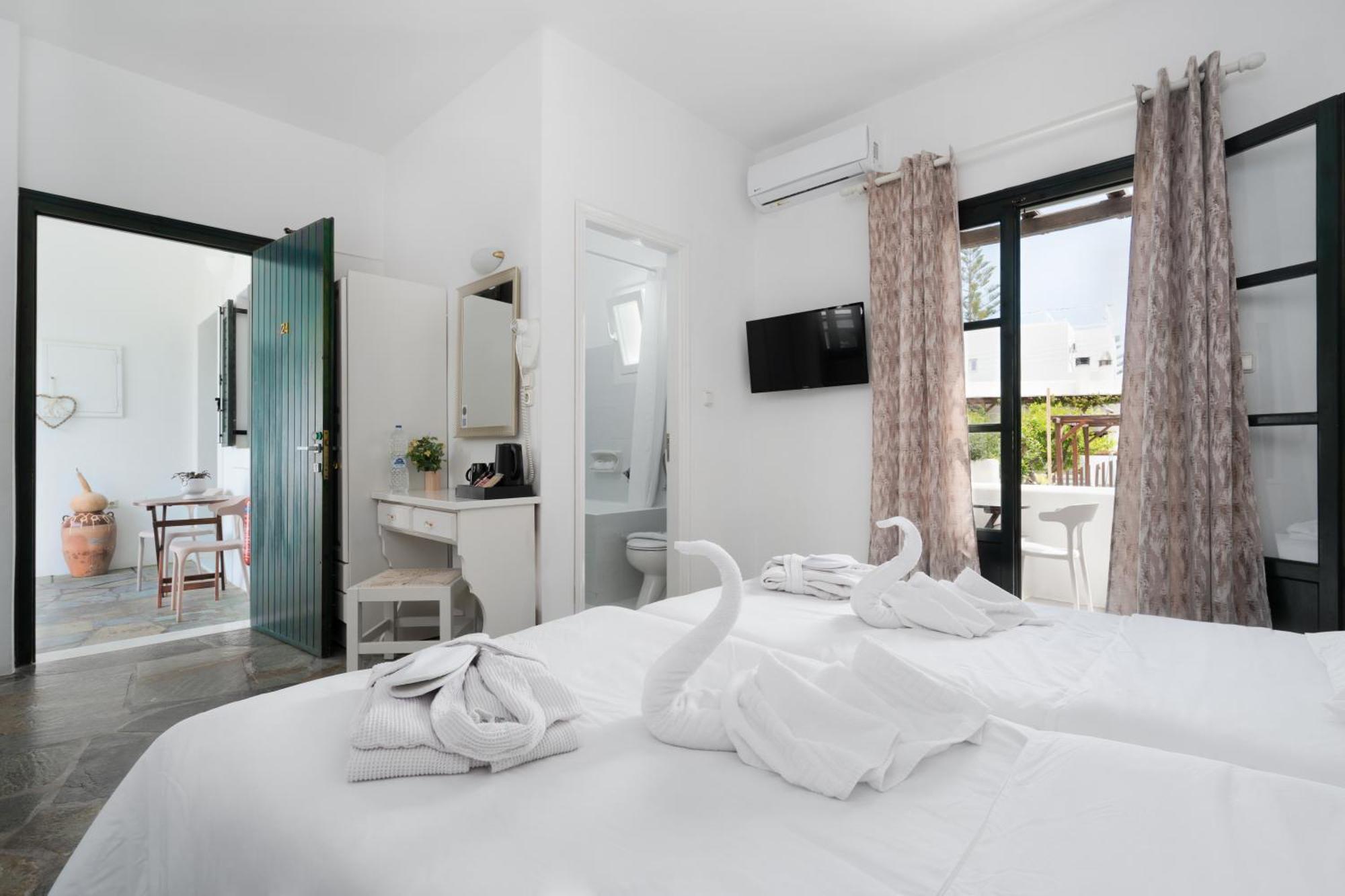 Eleni Rooms Páros Exteriör bild